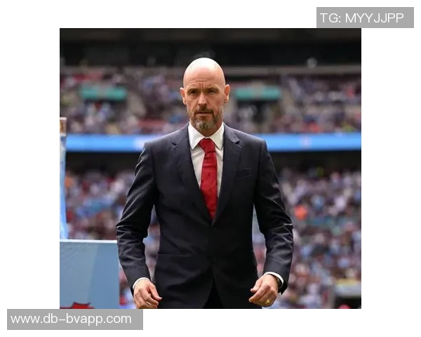 佩雷拉透露离开曼联时故意不与滕哈赫沟通以免被说服留下 佩雷拉透露离开曼联时故意不与滕哈赫沟通以免被说服留下